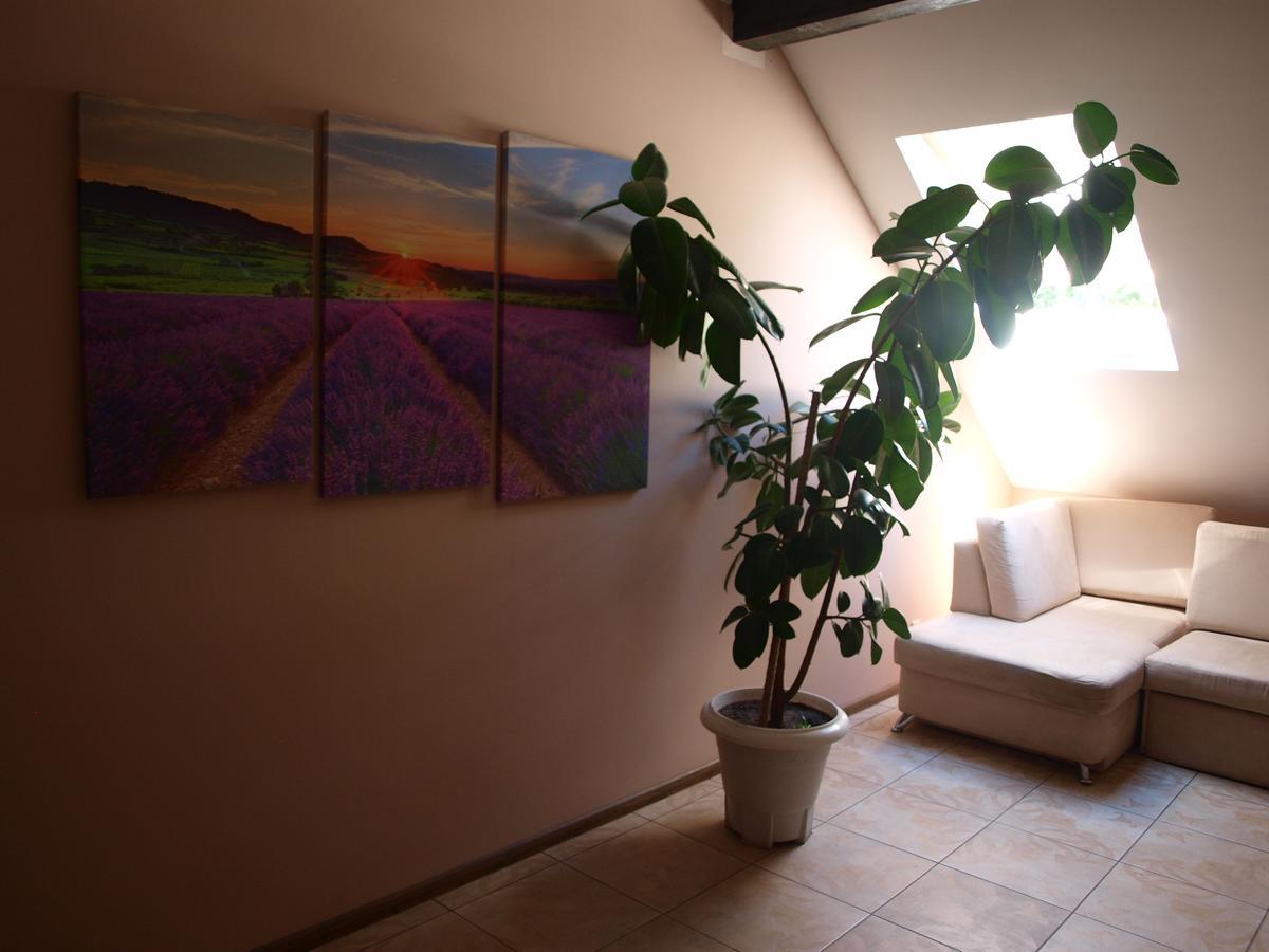 Inn Okolitsya Protsev Exteriér fotografie